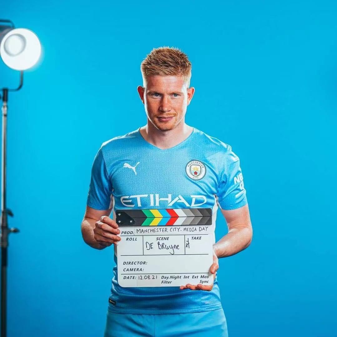 天空体育：曼联大胜进前四，阿森纳小胜利物浦，切尔西三连平